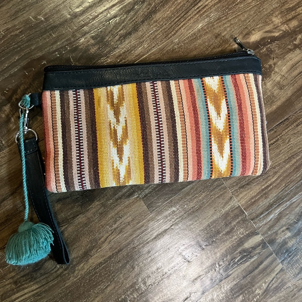 Nena and Co Esperanza clutch